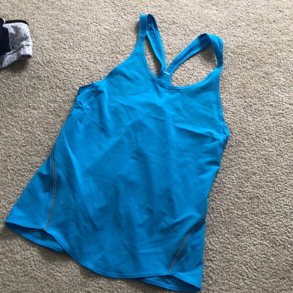 Lululemon tank top with fun slits